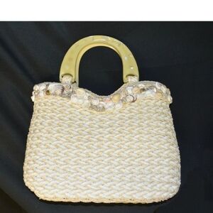 Capelli Straworld, Inc. White Ivory Seashell Basket Weave Purse